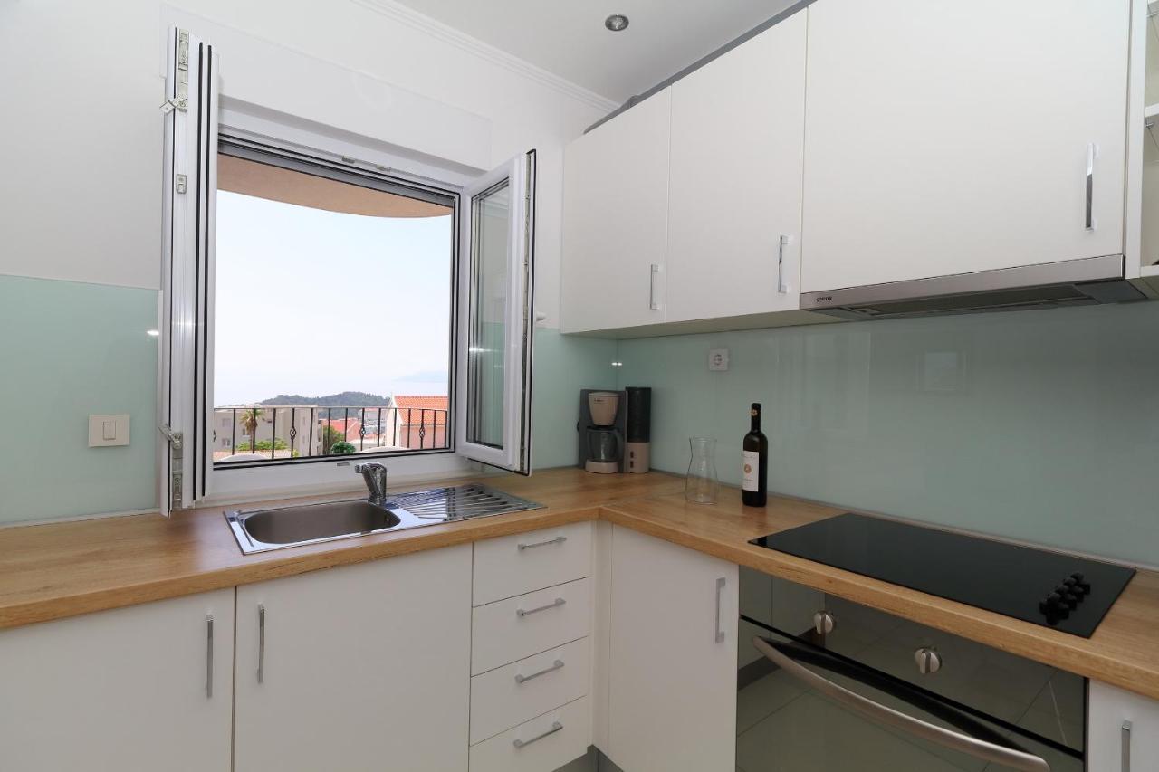 Apartments Pivac Makarska Eksteriør billede