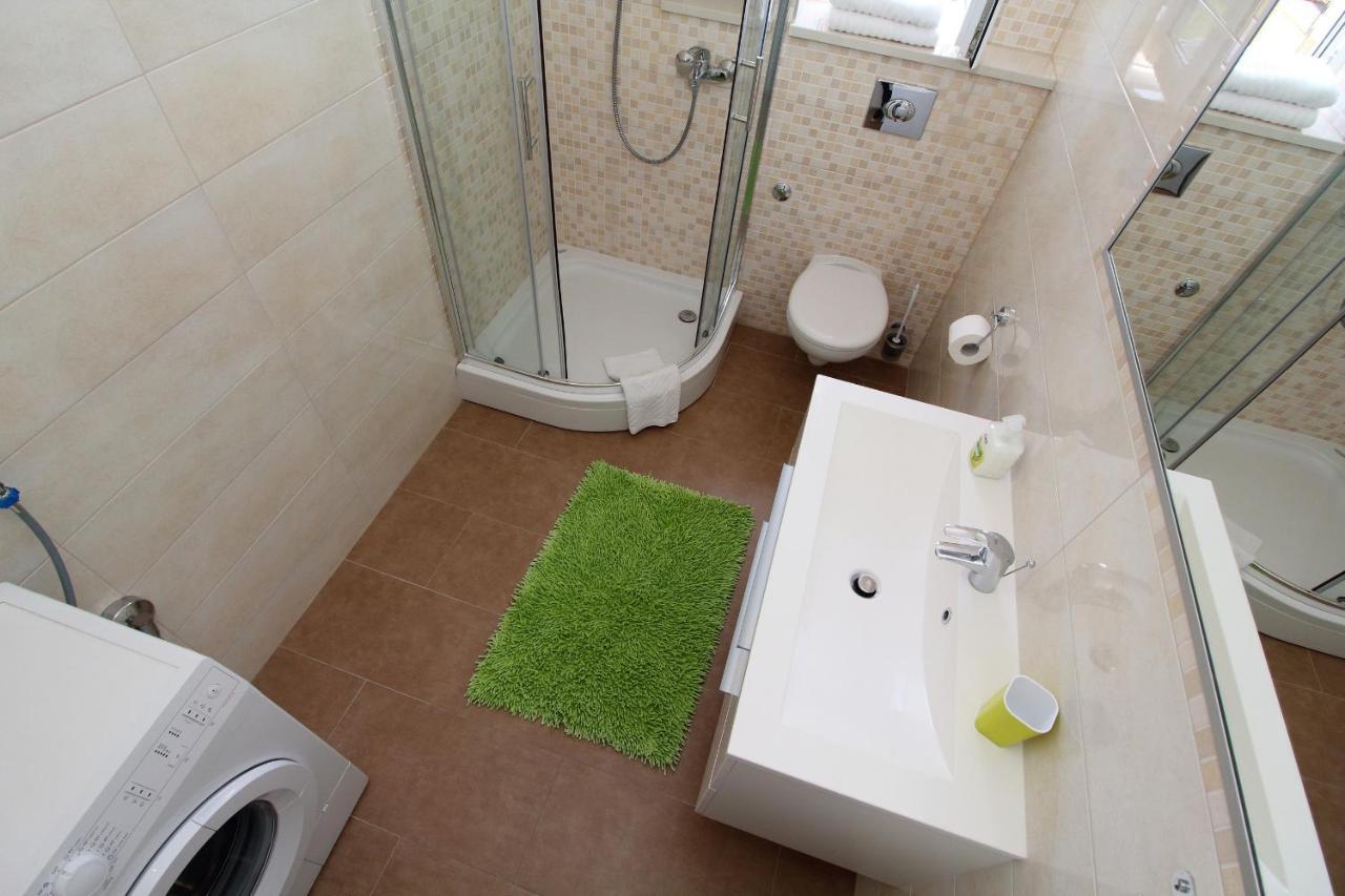 Apartments Pivac Makarska Eksteriør billede