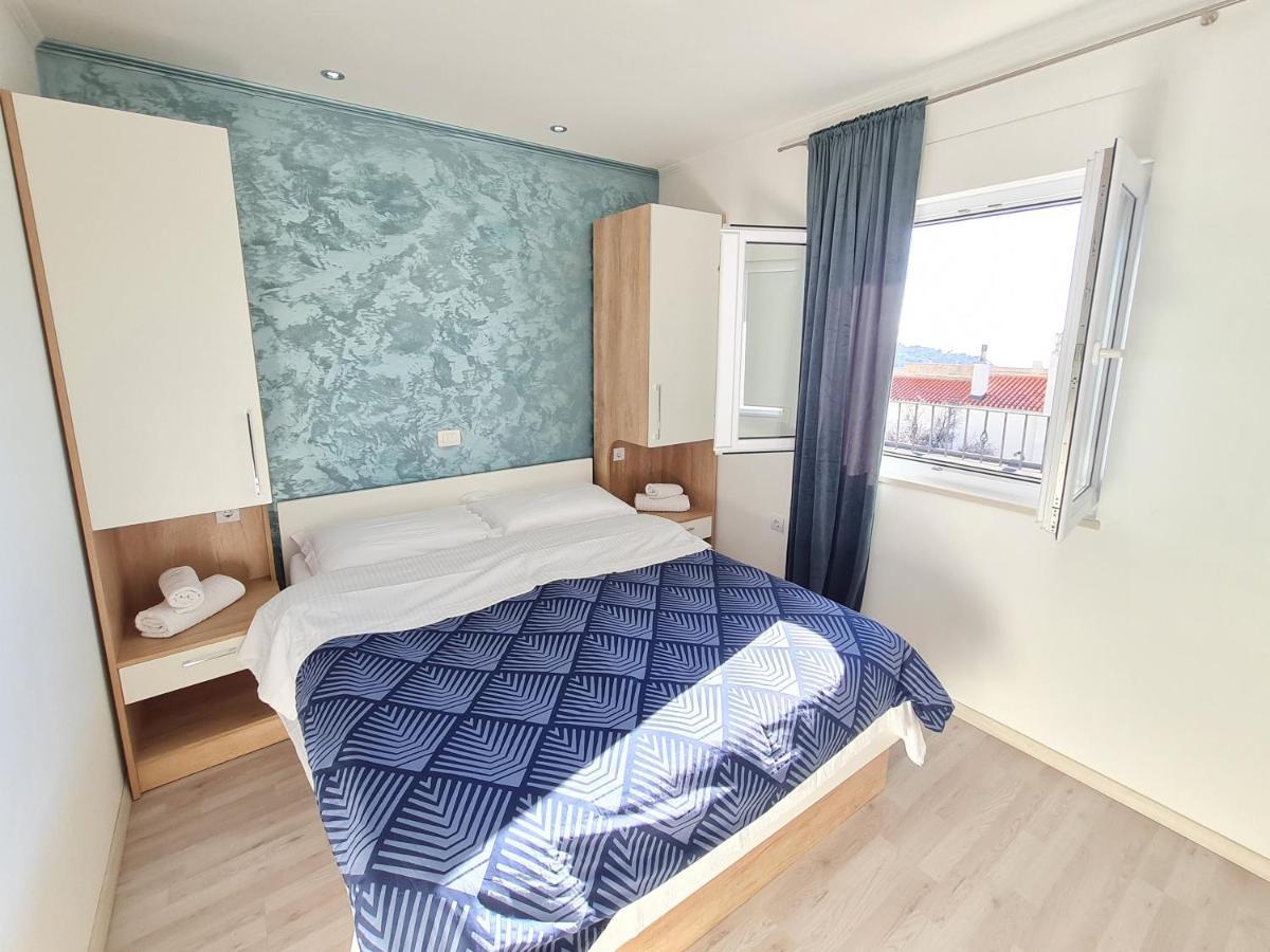 Apartments Pivac Makarska Eksteriør billede