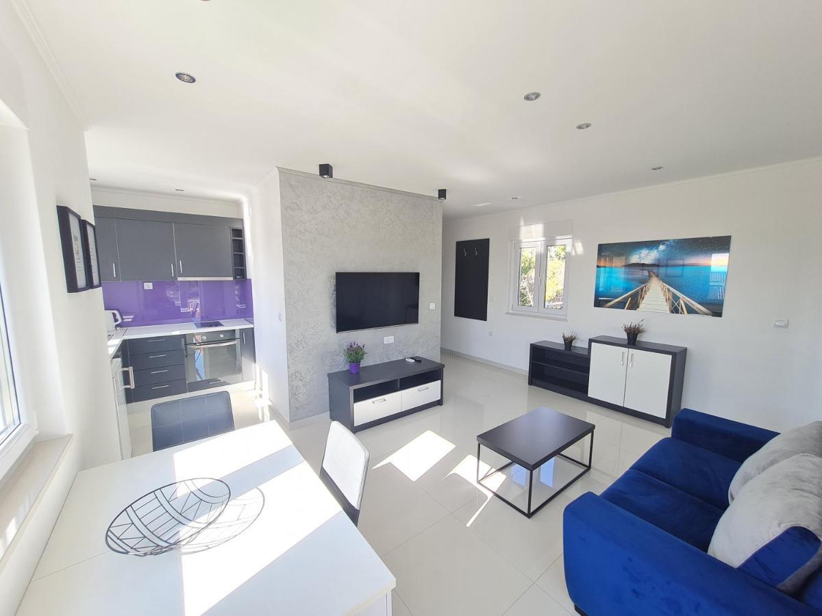 Apartments Pivac Makarska Eksteriør billede