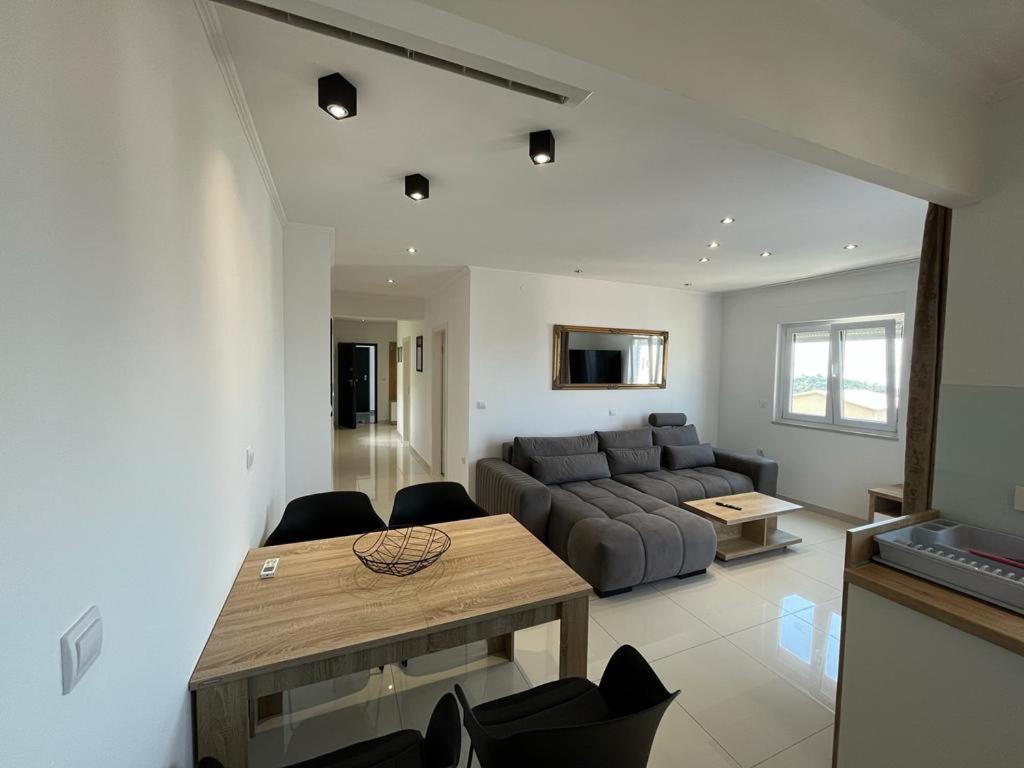 Apartments Pivac Makarska Eksteriør billede