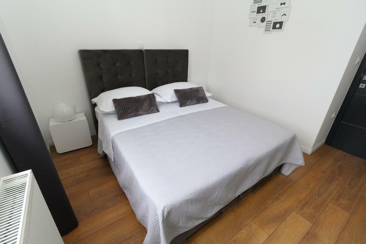 Apartments Pivac Makarska Eksteriør billede