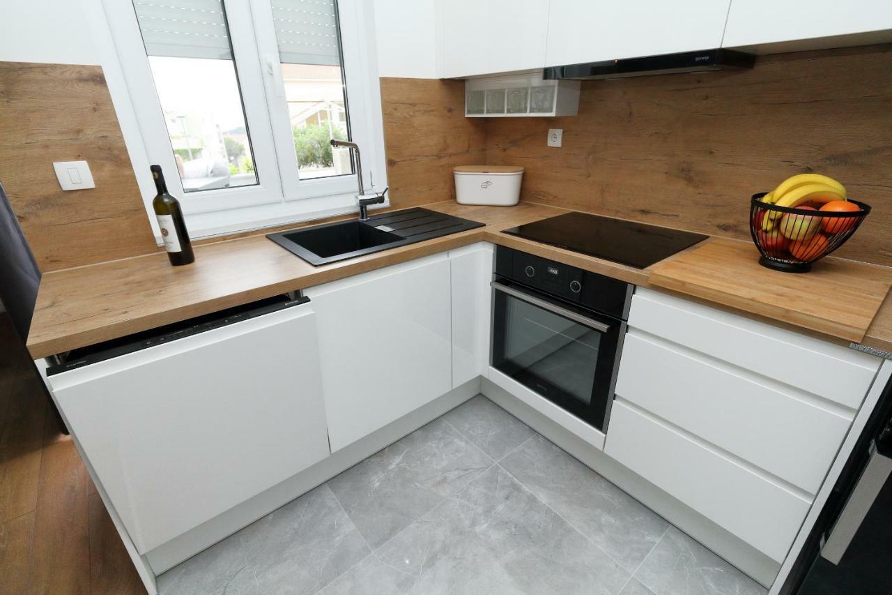 Apartments Pivac Makarska Eksteriør billede